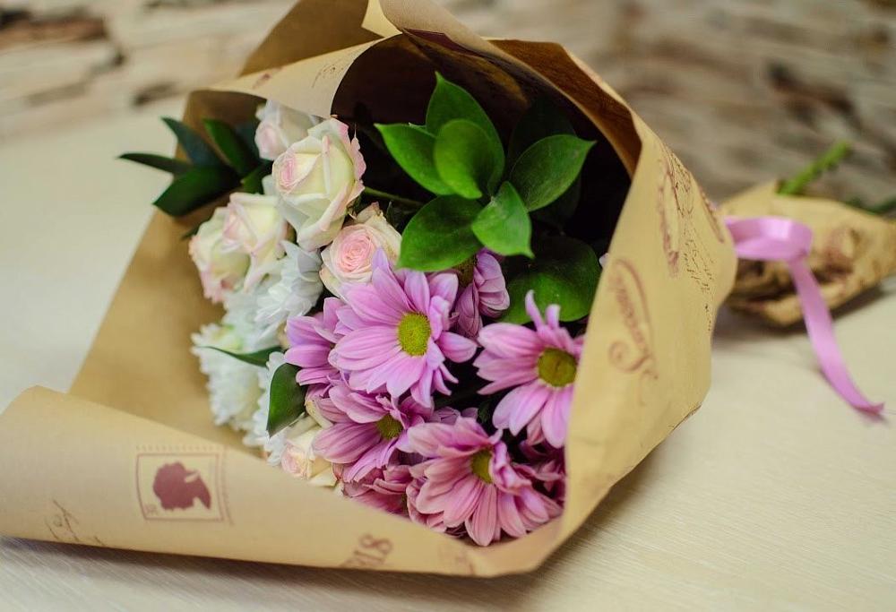 Букет цветов из: Розы и Хризантемы в Лобва