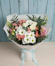 Букет цветов из:  Розы, Лизиантусы и Хризантемы в Лобва