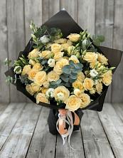 Букет цветов из:  Розы и Лизиантусы в Лобва