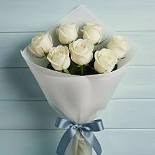 Букет 7 Белых роз Эдлесс Лав в Лобва