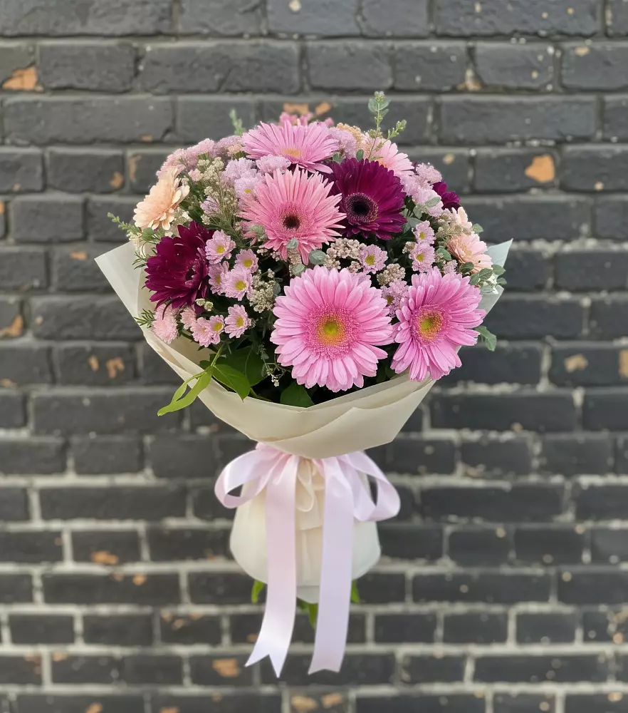 Букет цветов из: Герберы и Хризантемы в Лобва