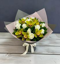 Букет цветов из:  Орхидеи и Розы в Лобва