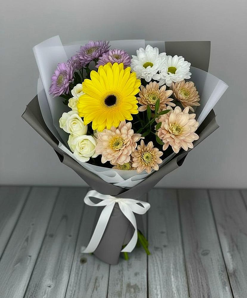 Букет цветов из: Розы, Герберы и Хризантемы в Лобва
