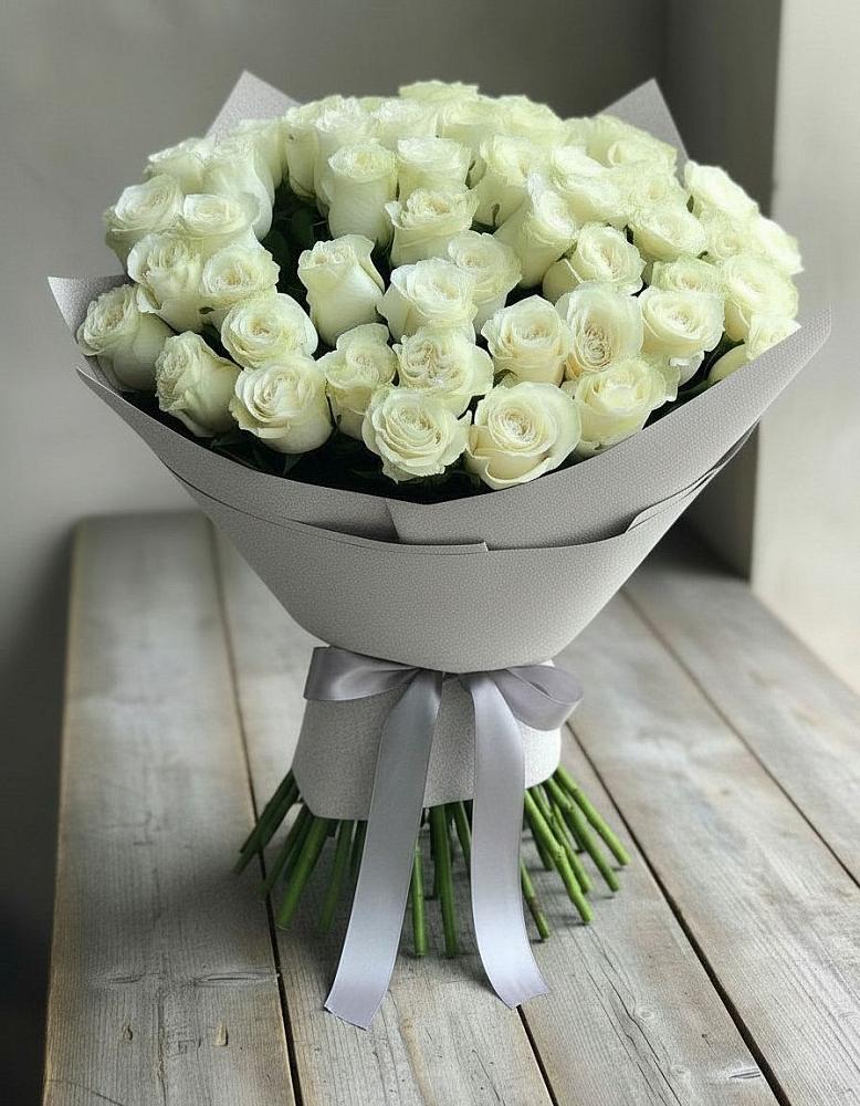 Букет 35 Белых роз в Лобва